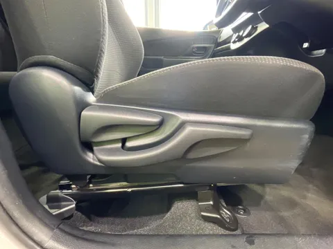 Toyota Yaris (Vitz)