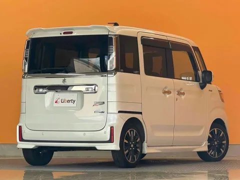 Suzuki Spacia Custom