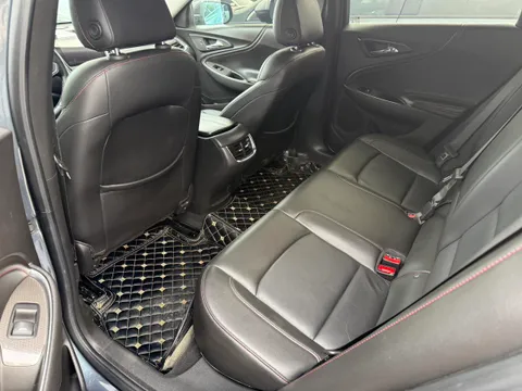 Chevrolet Malibu XL