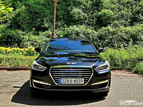 Genesis G90 (EQ900)
