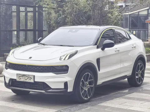 Lynk & Co 05