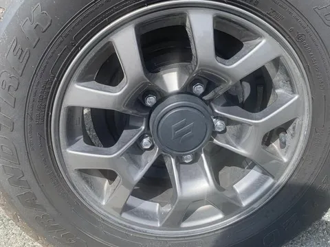 Suzuki Jimny Sierra