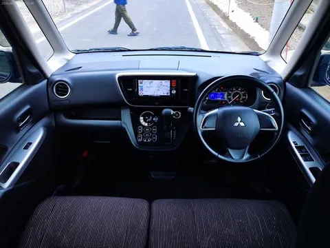 Mitsubishi eK Space Custom