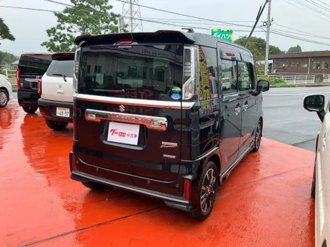 Suzuki Spacia Custom