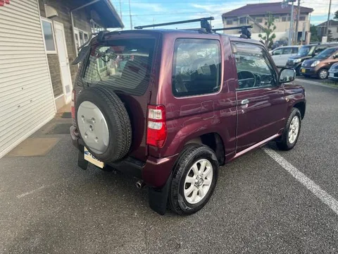 Nissan KIX