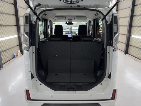 Suzuki Spacia Custom