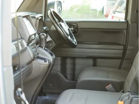 Honda N-VAN Plus Style
