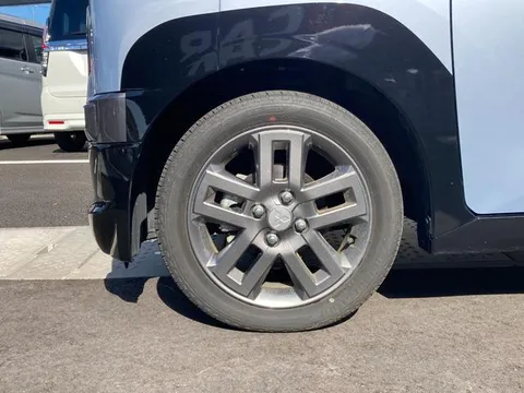 Mitsubishi Delica Mini