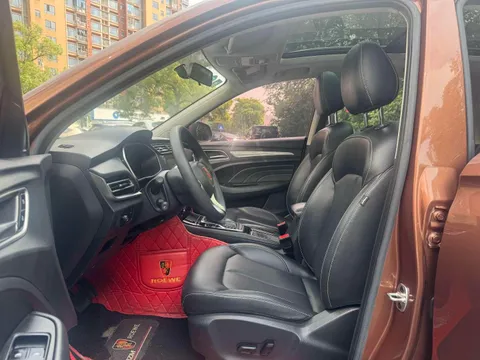 Roewe RX3