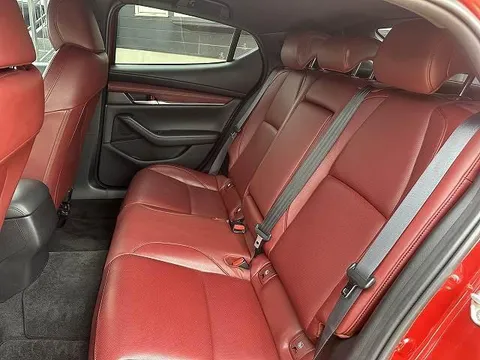 Mazda MAZDA3 Fastback
