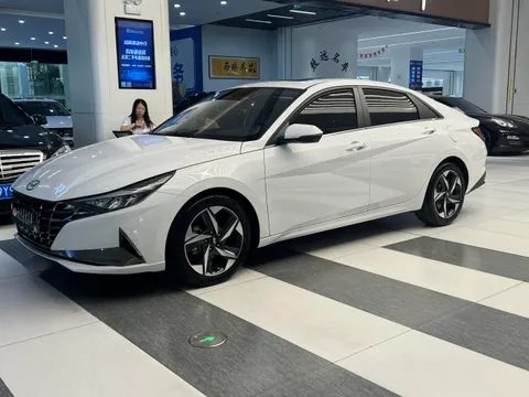 Hyundai Elantra (Avante)