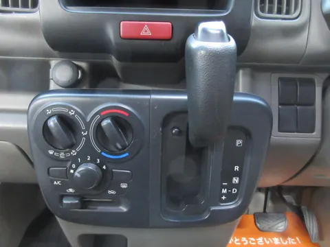 Nissan Clipper
