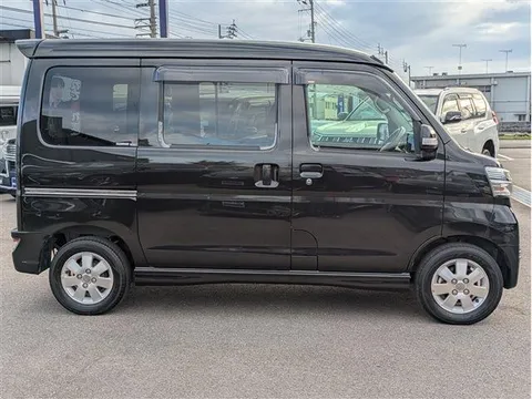 Daihatsu Atrai Wagon