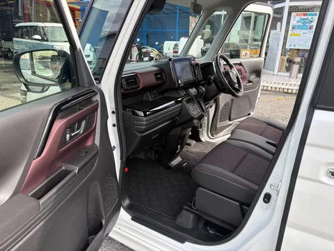 Suzuki Spacia Custom
