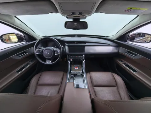 Jaguar XFL