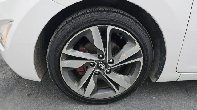 Hyundai Elantra (Avante)