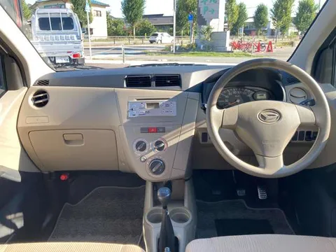 Daihatsu Mira