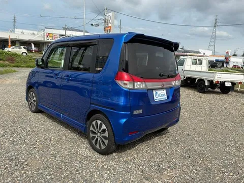 Mitsubishi Delica D:2