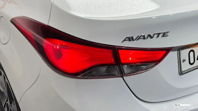 Hyundai Elantra (Avante)