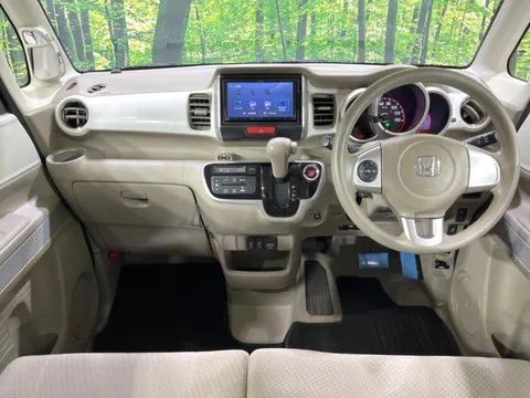 Honda N-BOX Slash