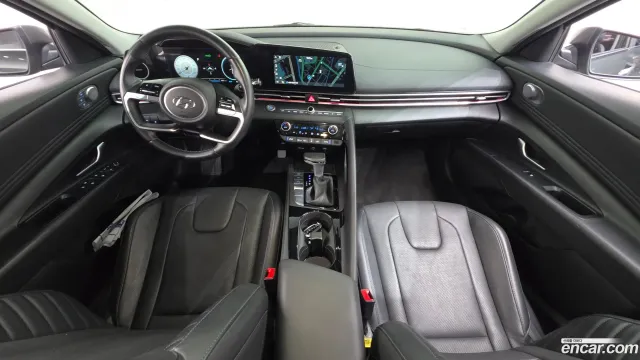 Hyundai Elantra (Avante)