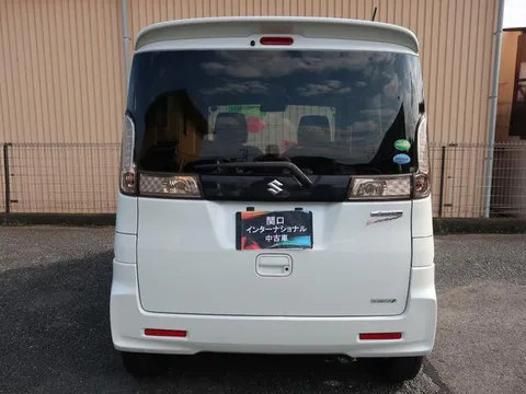 Suzuki Spacia Custom