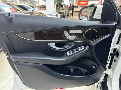 Mercedes-Benz Mercedes-Benz GLC