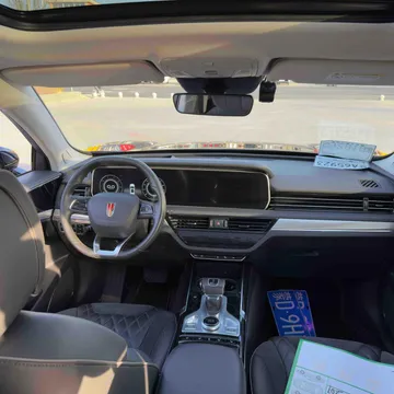 Hongqi HS5
