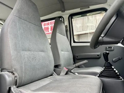 Mitsubishi Minicab Van