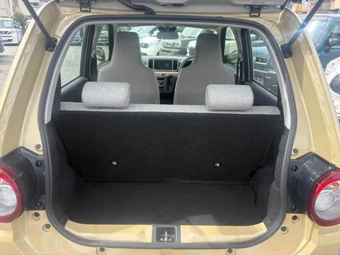 Daihatsu Mira Tocot