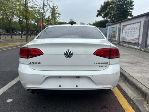Volkswagen Lamando