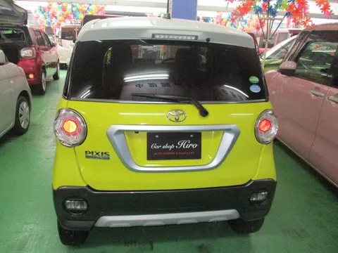Toyota Pixis Joy
