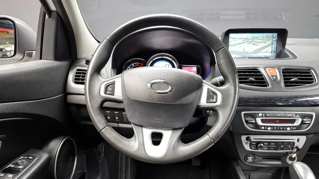 Renault SM3