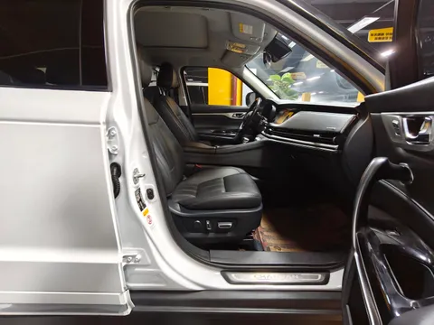 Changan CS95
