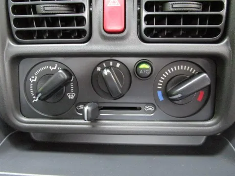 Nissan Clipper Truck