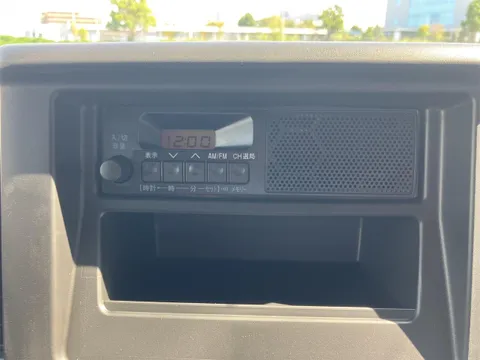 Nissan Clipper Van