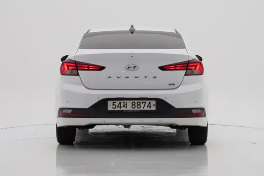 Hyundai Elantra (Avante)