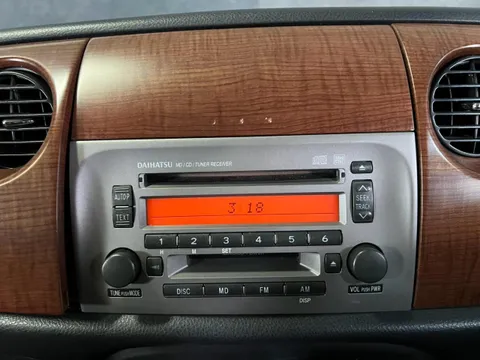 Daihatsu Mira Gino