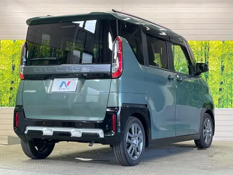 Mitsubishi Delica Mini