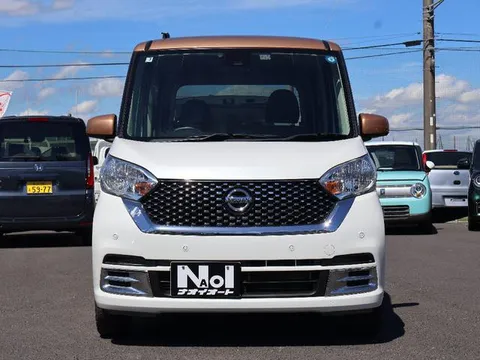 Nissan Dayz Roox