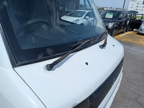 Mitsubishi Minicab Van