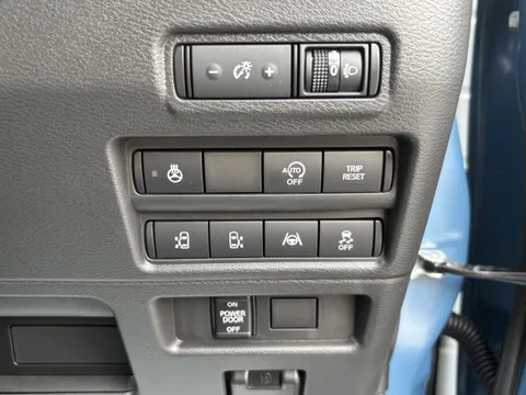 Mitsubishi Delica Mini
