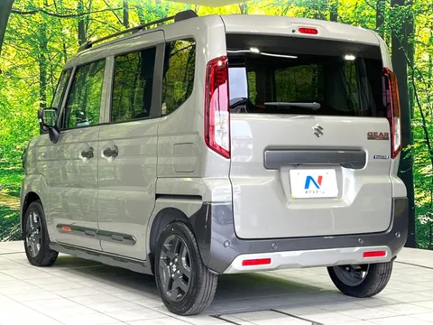 Suzuki Spacia Gear