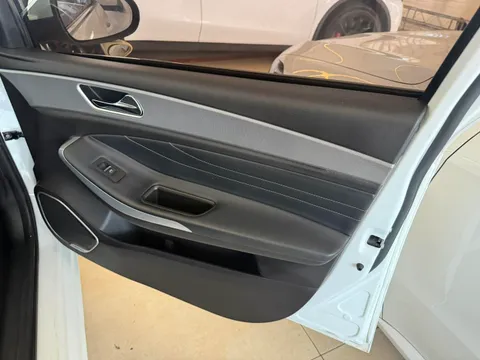 Chery Arrizo 5