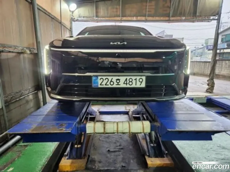 Kia K8