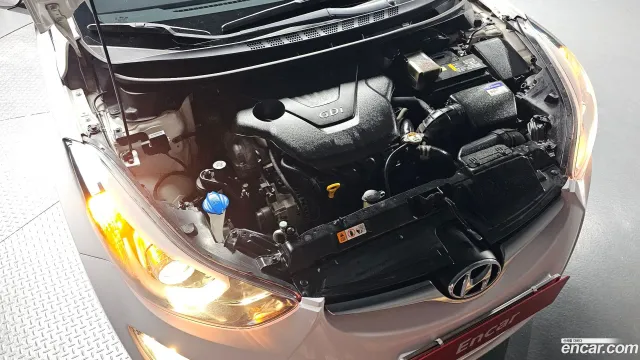 Hyundai Elantra (Avante)