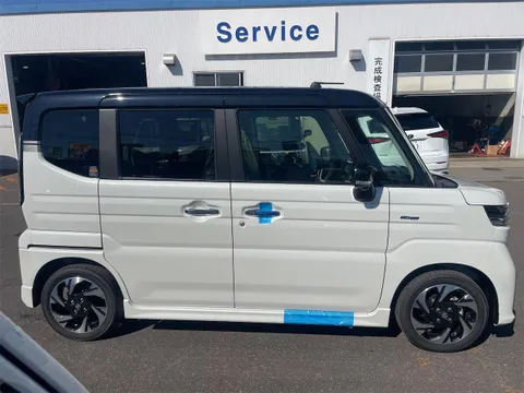 Suzuki Spacia Custom