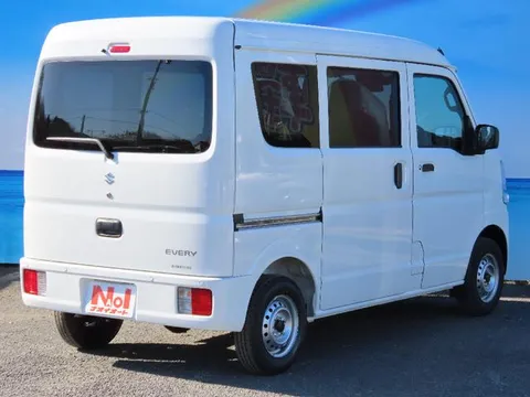 Suzuki Every