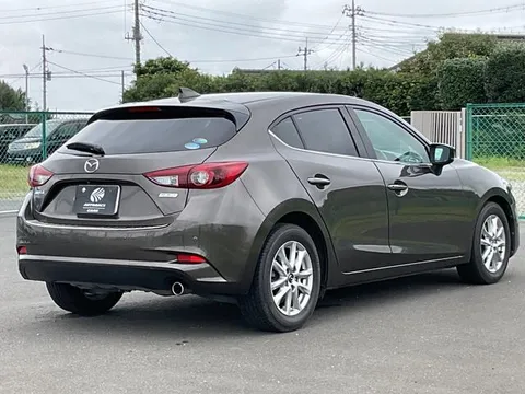 Mazda Axela Sport