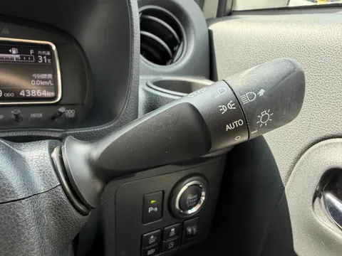 Daihatsu Mira Tocot